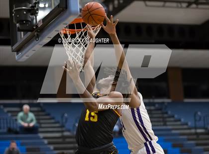 Thumbnail 3 in Collinsville vs. Lift for Life Academy photogallery.