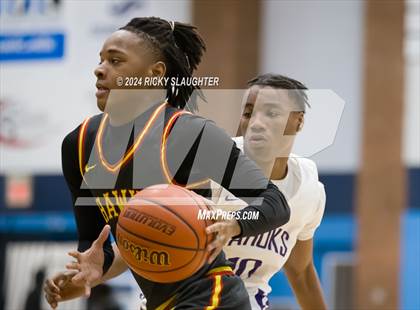 Thumbnail 3 in Collinsville vs. Lift for Life Academy photogallery.