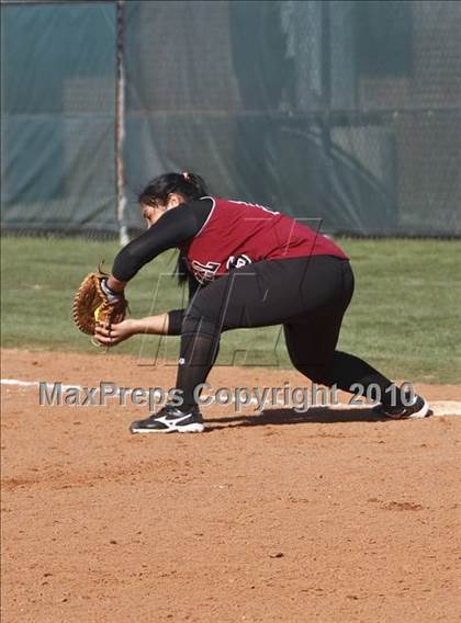 Thumbnail 2 in Keller Central vs. Crowley (Mansfield ISD Varsity Softball Tournament) photogallery.