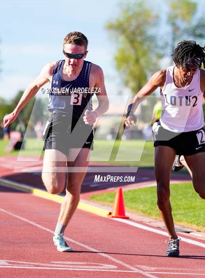 Thumbnail 1 in CHSAA Final 2A (3200 Meter) photogallery.