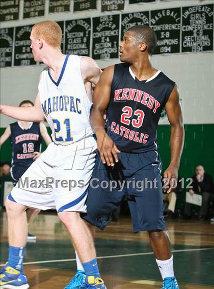 Thumbnail 1 in Kennedy Catholic vs. Mahopac (5th Annual Putnam Challenge) photogallery.