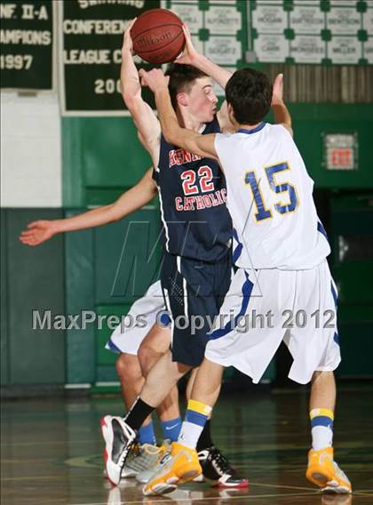 Thumbnail 2 in Kennedy Catholic vs. Mahopac (5th Annual Putnam Challenge) photogallery.