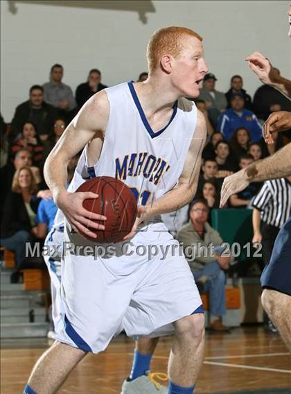 Thumbnail 2 in Kennedy Catholic vs. Mahopac (5th Annual Putnam Challenge) photogallery.