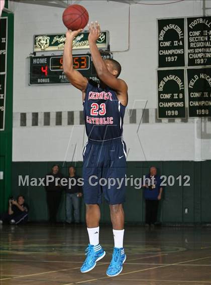 Thumbnail 2 in Kennedy Catholic vs. Mahopac (5th Annual Putnam Challenge) photogallery.