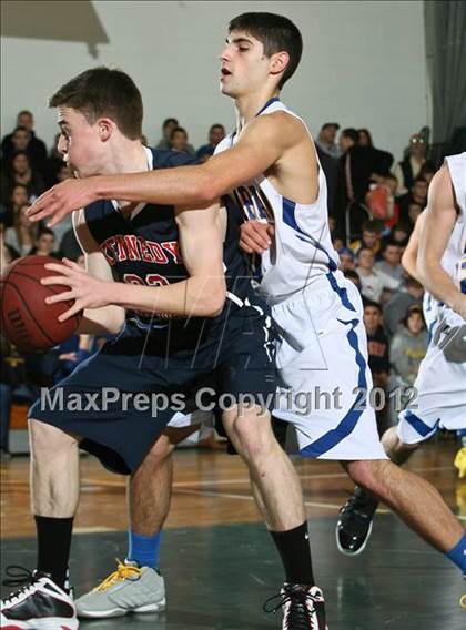 Thumbnail 2 in Kennedy Catholic vs. Mahopac (5th Annual Putnam Challenge) photogallery.