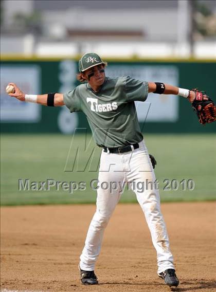 Thumbnail 3 in Bosqueville vs Blue Ridge (Texas 1A Region II Playoffs) photogallery.