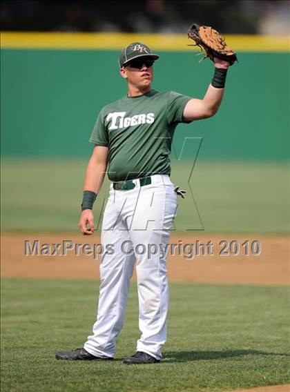 Thumbnail 1 in Bosqueville vs Blue Ridge (Texas 1A Region II Playoffs) photogallery.