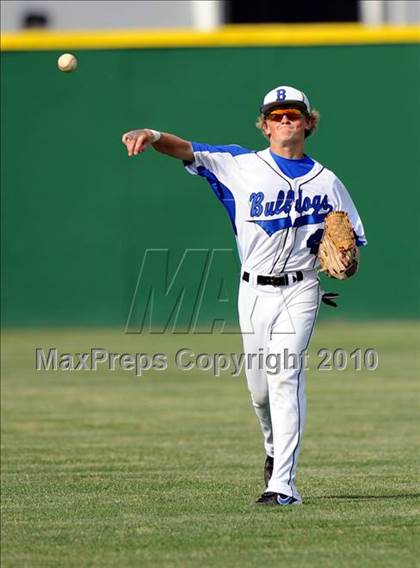 Thumbnail 1 in Bosqueville vs Blue Ridge (Texas 1A Region II Playoffs) photogallery.
