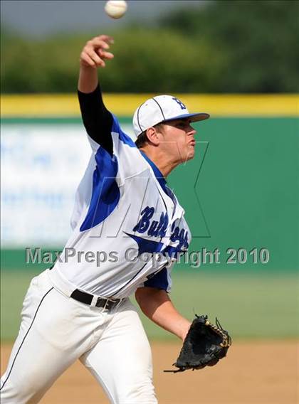 Thumbnail 2 in Bosqueville vs Blue Ridge (Texas 1A Region II Playoffs) photogallery.