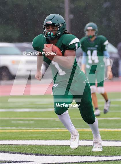 Thumbnail 3 in Lindenhurst William Floyd JV photogallery.