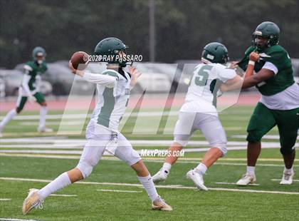 Thumbnail 2 in Lindenhurst William Floyd JV photogallery.