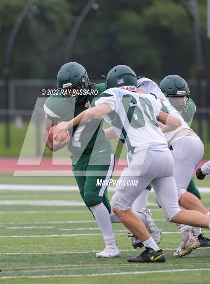 Thumbnail 1 in Lindenhurst William Floyd JV photogallery.