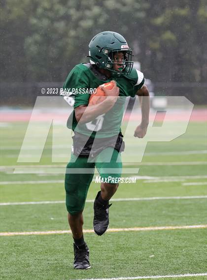 Thumbnail 3 in Lindenhurst William Floyd JV photogallery.