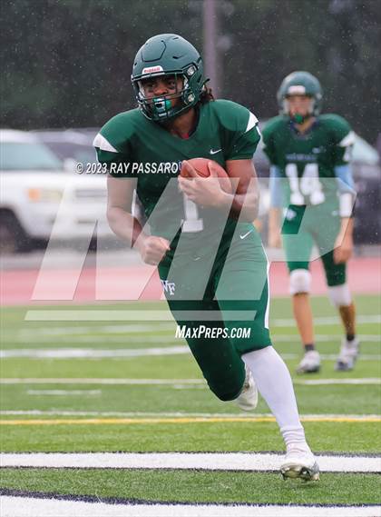 Thumbnail 1 in Lindenhurst William Floyd JV photogallery.
