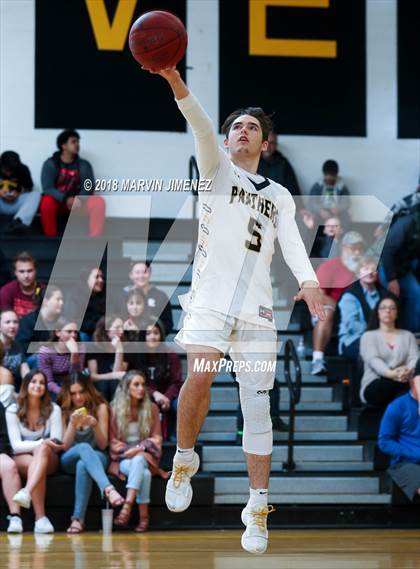 Thumbnail 3 in Ventura County Senior Allstar Game photogallery.
