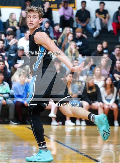 Thumbnail 3 in Ventura County Senior Allstar Game photogallery.
