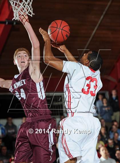 Thumbnail 2 in DeSmet Jesuit @ Chaminade photogallery.