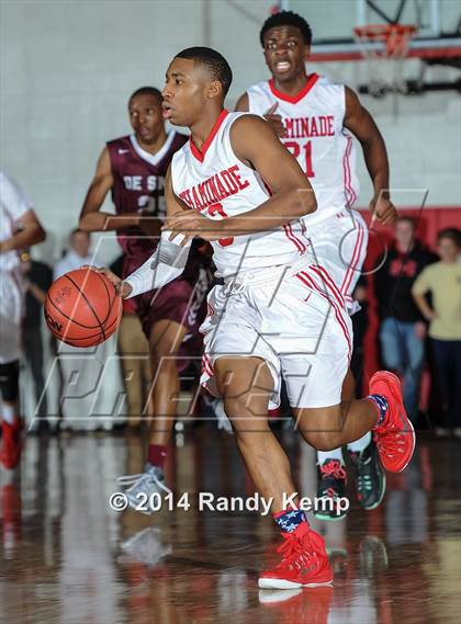 Thumbnail 2 in DeSmet Jesuit @ Chaminade photogallery.