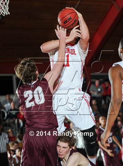 Thumbnail 1 in DeSmet Jesuit @ Chaminade photogallery.