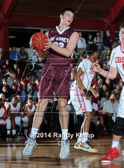 Thumbnail 2 in DeSmet Jesuit @ Chaminade photogallery.