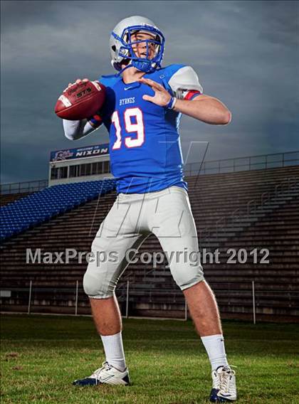 Thumbnail 3 in Byrnes (Preseason Top 25 Photo Shoot)  photogallery.