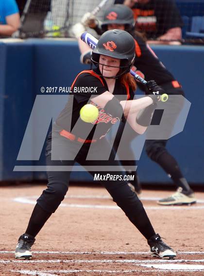 Thumbnail 1 in Tunkhannock vs. Mt. Pleasant (PIAA 4A Final) photogallery.