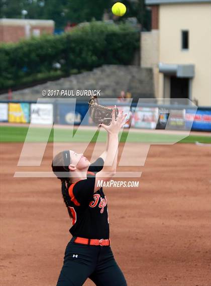 Thumbnail 3 in Tunkhannock vs. Mt. Pleasant (PIAA 4A Final) photogallery.