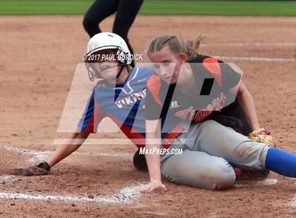 Thumbnail 2 in Tunkhannock vs. Mt. Pleasant (PIAA 4A Final) photogallery.