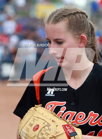 Thumbnail 2 in Tunkhannock vs. Mt. Pleasant (PIAA 4A Final) photogallery.