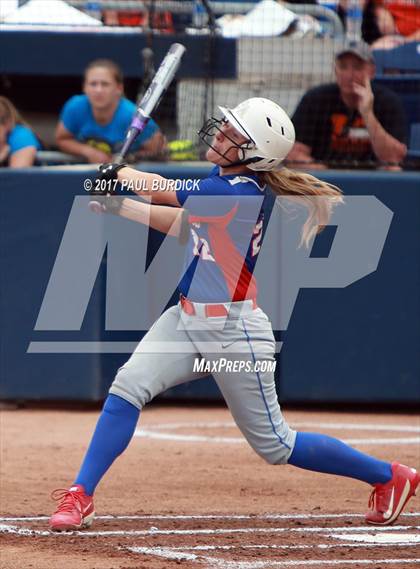 Thumbnail 1 in Tunkhannock vs. Mt. Pleasant (PIAA 4A Final) photogallery.