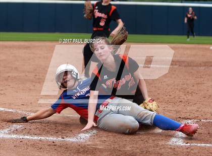 Thumbnail 1 in Tunkhannock vs. Mt. Pleasant (PIAA 4A Final) photogallery.