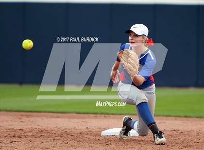 Thumbnail 2 in Tunkhannock vs. Mt. Pleasant (PIAA 4A Final) photogallery.