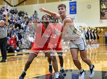 Thumbnail 2 in Anderson @ Lapel photogallery.