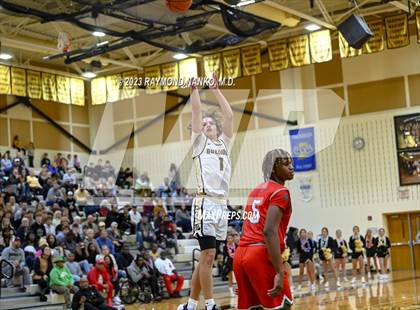 Thumbnail 2 in Anderson @ Lapel photogallery.