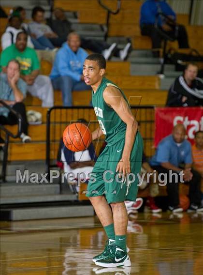 Thumbnail 2 in DeSoto vs Bush  (McDonald's Texas Invitational) photogallery.