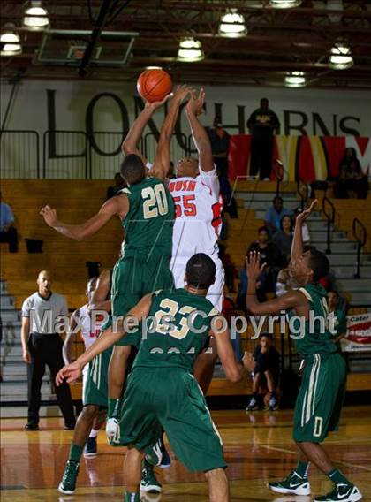 Thumbnail 2 in DeSoto vs Bush  (McDonald's Texas Invitational) photogallery.