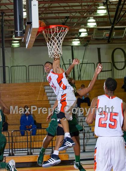 Thumbnail 2 in DeSoto vs Bush  (McDonald's Texas Invitational) photogallery.