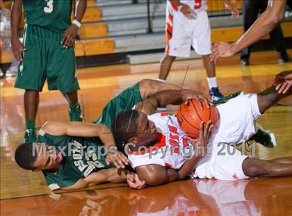 Thumbnail 3 in DeSoto vs Bush  (McDonald's Texas Invitational) photogallery.
