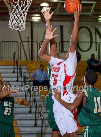 Thumbnail 1 in DeSoto vs Bush  (McDonald's Texas Invitational) photogallery.