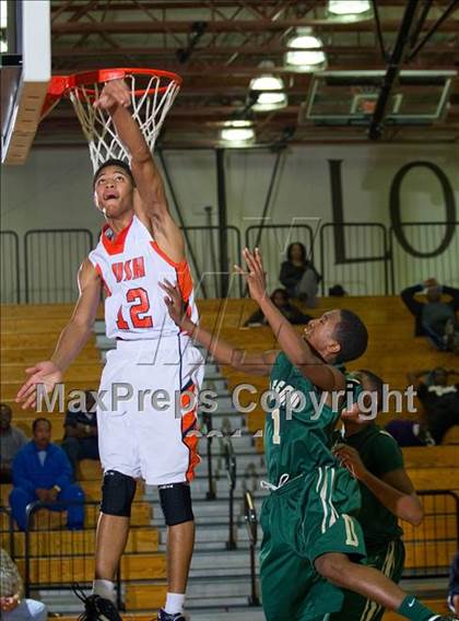 Thumbnail 3 in DeSoto vs Bush  (McDonald's Texas Invitational) photogallery.
