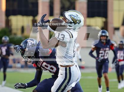 Thumbnail 3 in St. John Bosco @ Allen (Tom Landry Classic) photogallery.