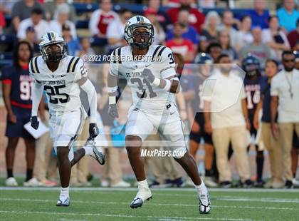 Thumbnail 3 in St. John Bosco @ Allen (Tom Landry Classic) photogallery.