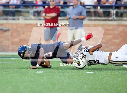 Thumbnail 1 in St. John Bosco @ Allen (Tom Landry Classic) photogallery.