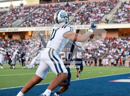 Thumbnail 3 in St. John Bosco @ Allen (Tom Landry Classic) photogallery.