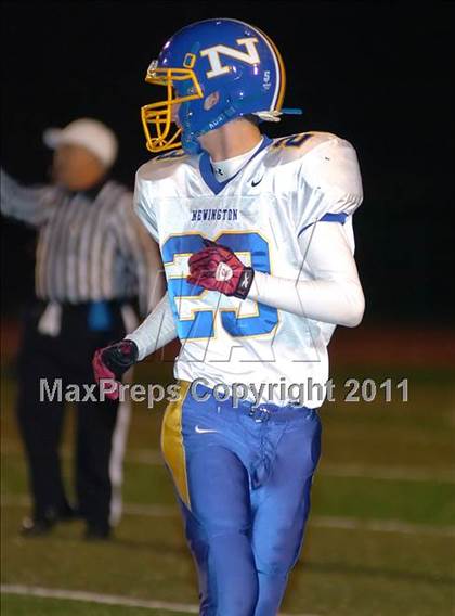 Thumbnail 1 in Newington @ Middletown photogallery.