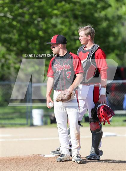 Thumbnail 2 in Lexington @ Plattsburg photogallery.