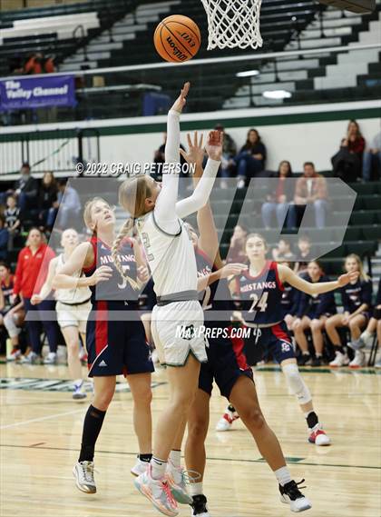 Thumbnail 3 in Crimson Cliffs @ Green Canyon (UHSAA 4A First Round) photogallery.