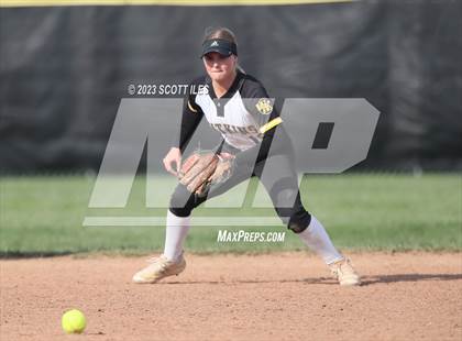 Thumbnail 2 in Brecksville-Broadview Heights @ Watkins Memorial photogallery.