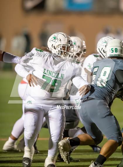 Thumbnail 3 in Lincoln vs. Helix (CIF SDS Division 1 finals) photogallery.