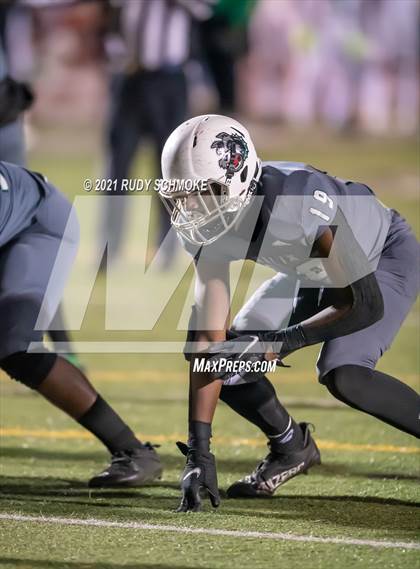 Thumbnail 1 in Lincoln vs. Helix (CIF SDS Division 1 finals) photogallery.